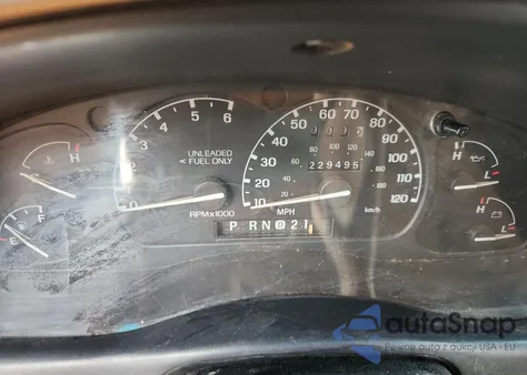 1996 Ford Explorer z USA, uszkodzony, nr VIN 1FMDU32P6TZA50186